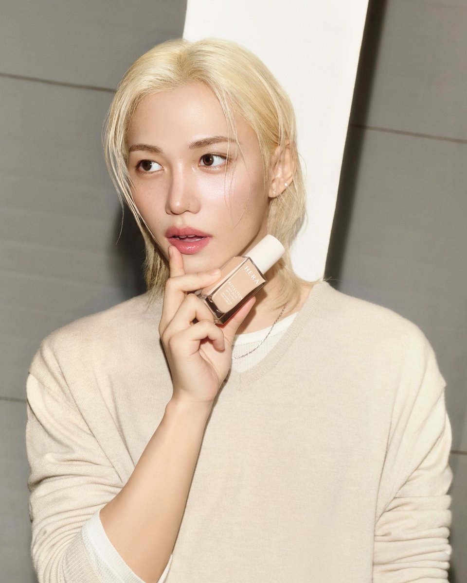 herabeauty_jp's tweet photo. So that‘s why he looked so radiant.

#ReflectionSkinGlowFoundation
#HERA #ヘラ #ヘラBeauty https://t.co/1aYiAH5neK