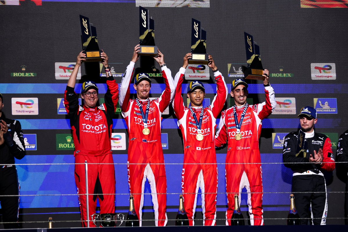 ryohirakawa's tweet photo. ホームレース、ホームレースと言い続けて全く結果が出ず空回り。今回は間違いなくチームで全員で勝ち取った完璧な勝利！チャンピオンシップも取りに行きます💪 たくさんの応援ありがとうございました！ https://t.co/jm8sinmAFt
