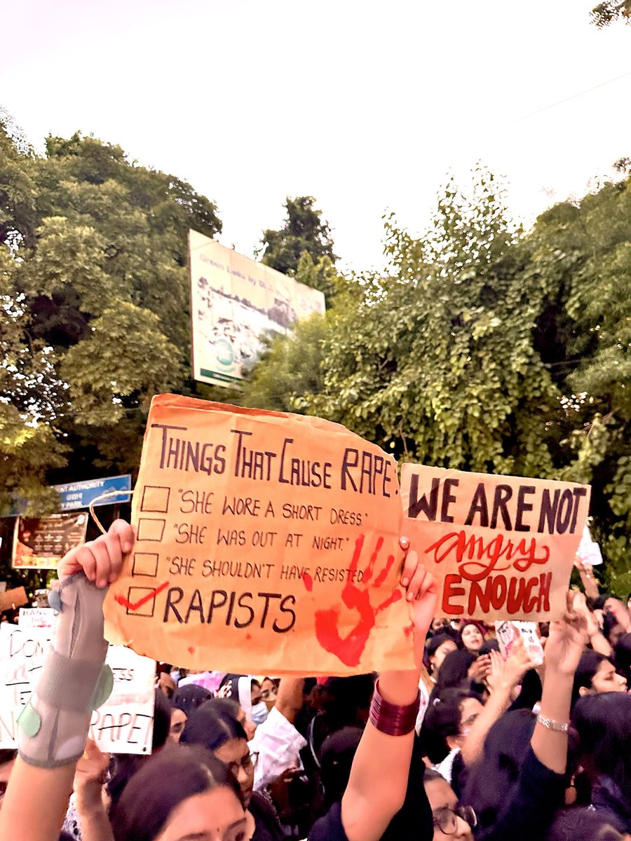 Kahaniistaan's tweet photo. some glimpses from the women’s safety march on 25 september near gargi and knc college

No to Rape Culture. No to Patriarchy✊ https://t.co/hPhUbZrIF7