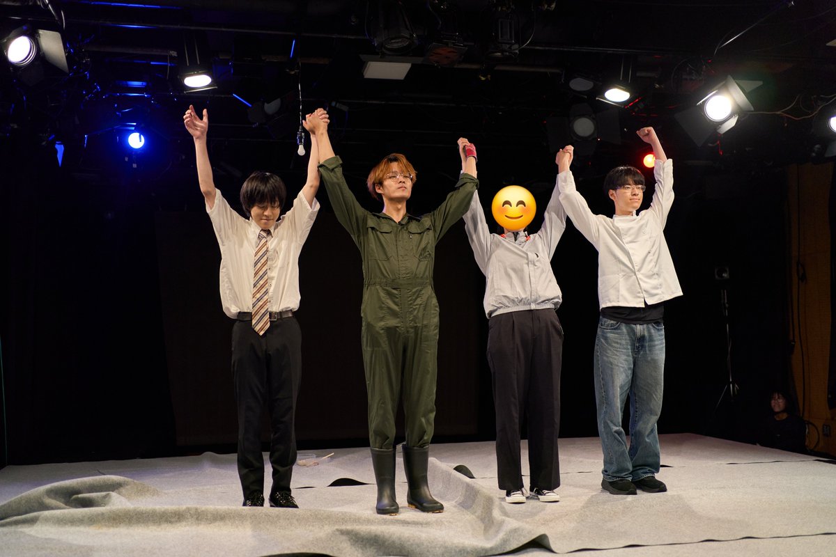 Uni_Hitodamaten's tweet photo. 【🔥終演⛴️】

演劇ユニットひとだま天『琴の音が鳴る前に』終演いたしました！✨
ご来場いただいた皆さま、心をお寄せいただいた皆さま、本当にありがとうございました👻

#ひとだま天
#琴の音
#京都学生演劇祭2026 https://t.co/e5VRtfVkDJ