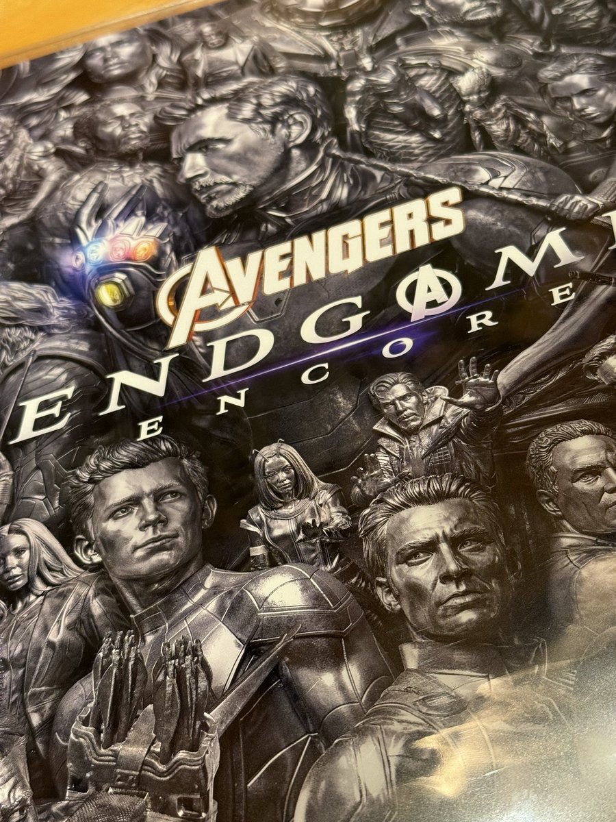 Soooooka3's tweet photo. アベンジャーズ エンドゲーム アンコール！！！昔見た時はにわかでイオンシネマで観たけど、それから7年で俳優と写真撮るぐらいにどハマりするとは思ってなかったな…改めてアメコミとか映画に夢中になるきっかけになった作品🥳感謝

長年付き合ってきたのもあって、今回流石に泣けすぎた😭 https://t.co/HthTT8JHPc