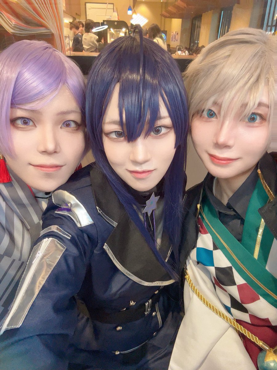 asagao_dayo_22's tweet photo. 🔺できたのほんとに嬉しすぎる！！！！！
やってくれた2人に感謝😭🙏🏻

桜の季節にまたやろうね🌸

🌞▶︎@minahomeru 
🎻🛵▶︎@sishou_cos18 https://t.co/a1km7OQyEt
