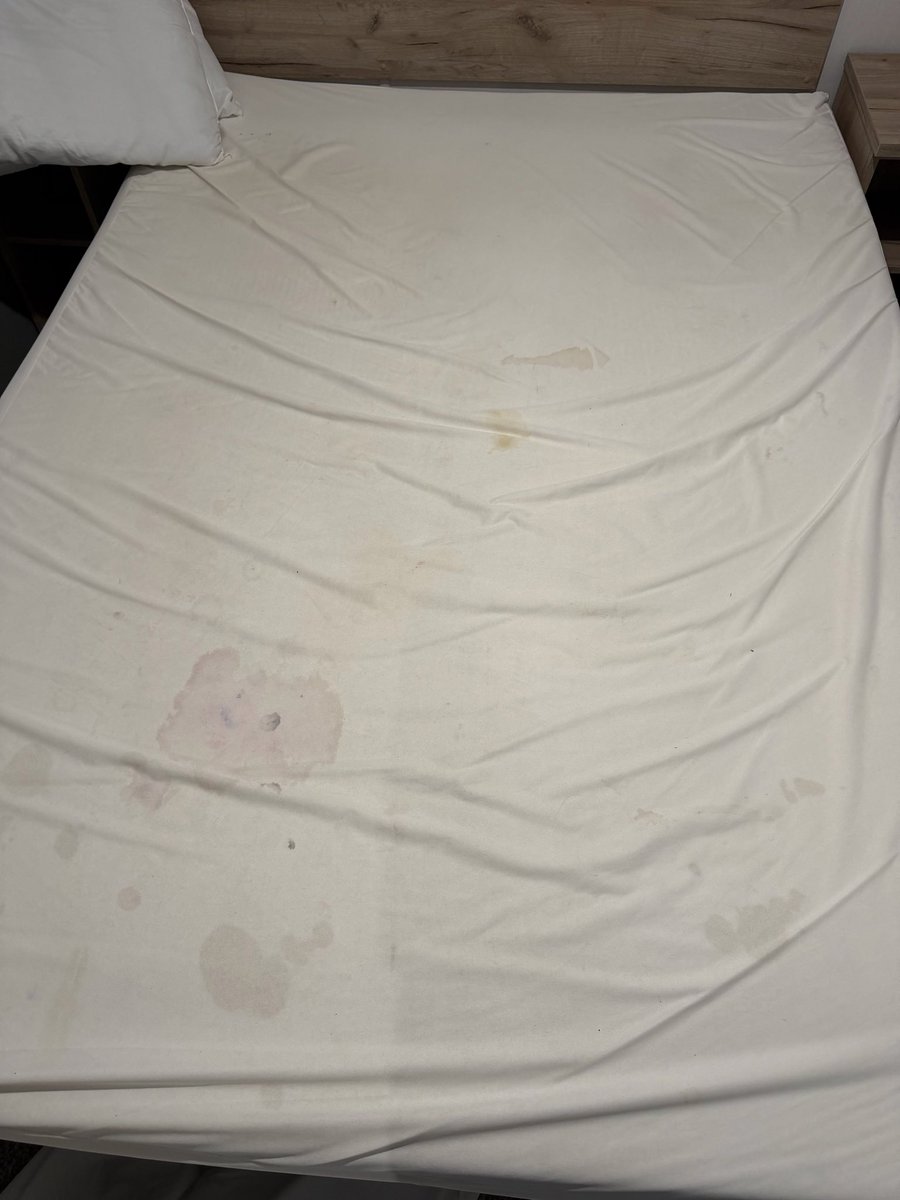 anna_jones85's tweet photo. Grim bed covers at @HafanC #haven #hafanymor https://t.co/rY9BVuugi7