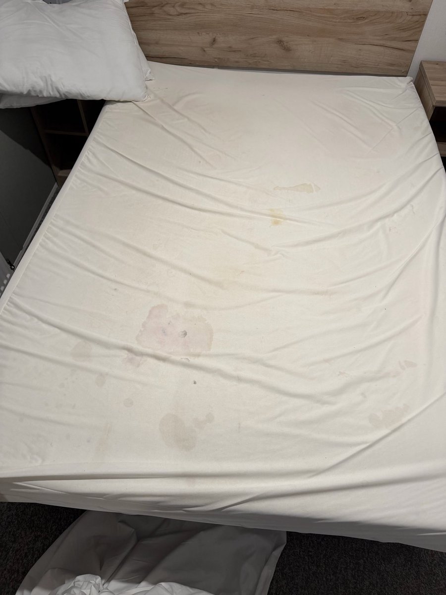 anna_jones85's tweet photo. Grim bed covers at @HafanC #haven #hafanymor https://t.co/rY9BVuugi7