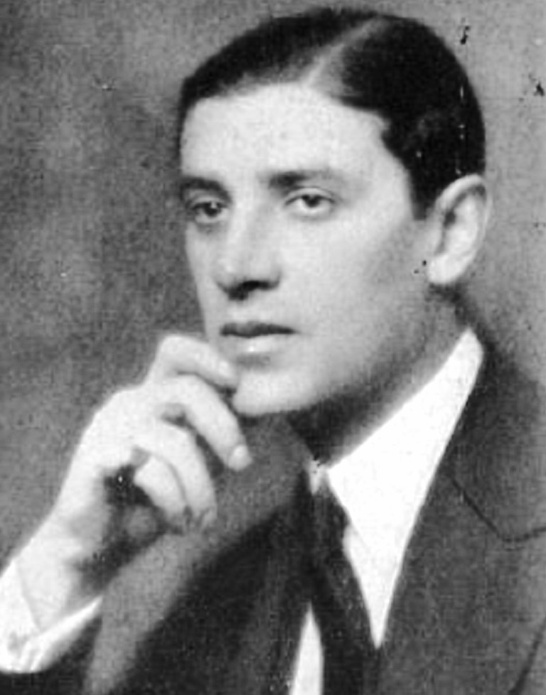 lord_naps's tweet photo. KEEPING THE ETERNAL FLAME BURNING FOR DEAR NAPS ALINGTON  

WHO DIED IN THIS MONTH  IN 1940 AGED ONLY 44

@WilliamPCross https://t.co/7cy8kRMWrZ