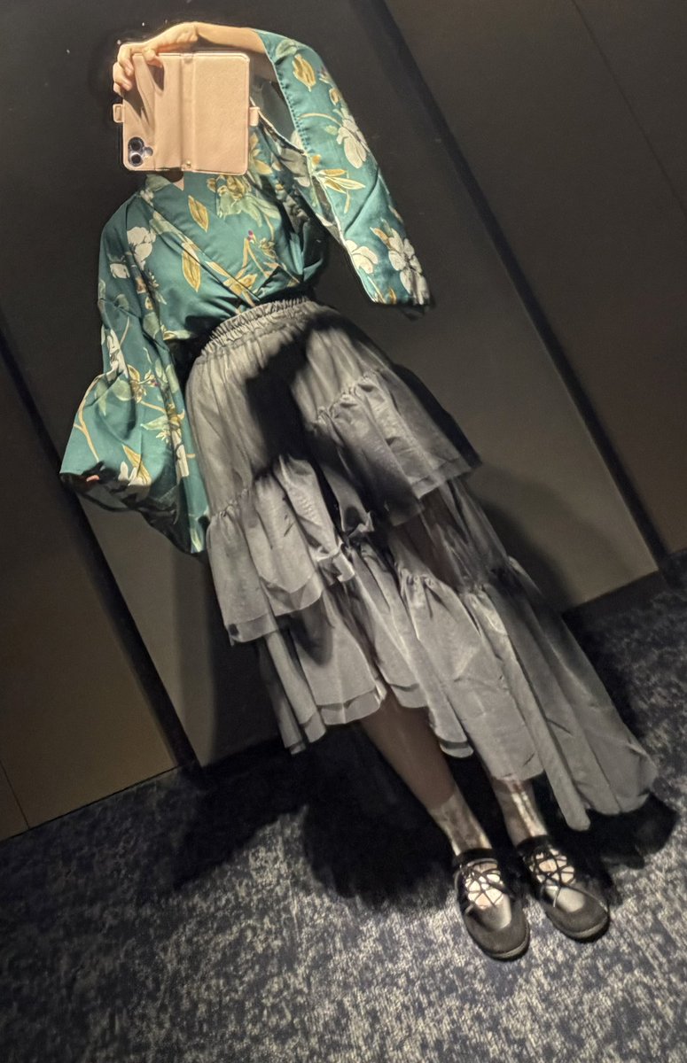 Unicho06's tweet photo. 2人のぷらすめいとのお姉様にお褒めいただきお気に入りのお洋服です！！！
2日間このお洋服で風真隊としてライブ参戦できて幸せでした！

#ねぽっくすday1
#ねぽっくすday2
#ねぽっくす https://t.co/ChyPfySRsy