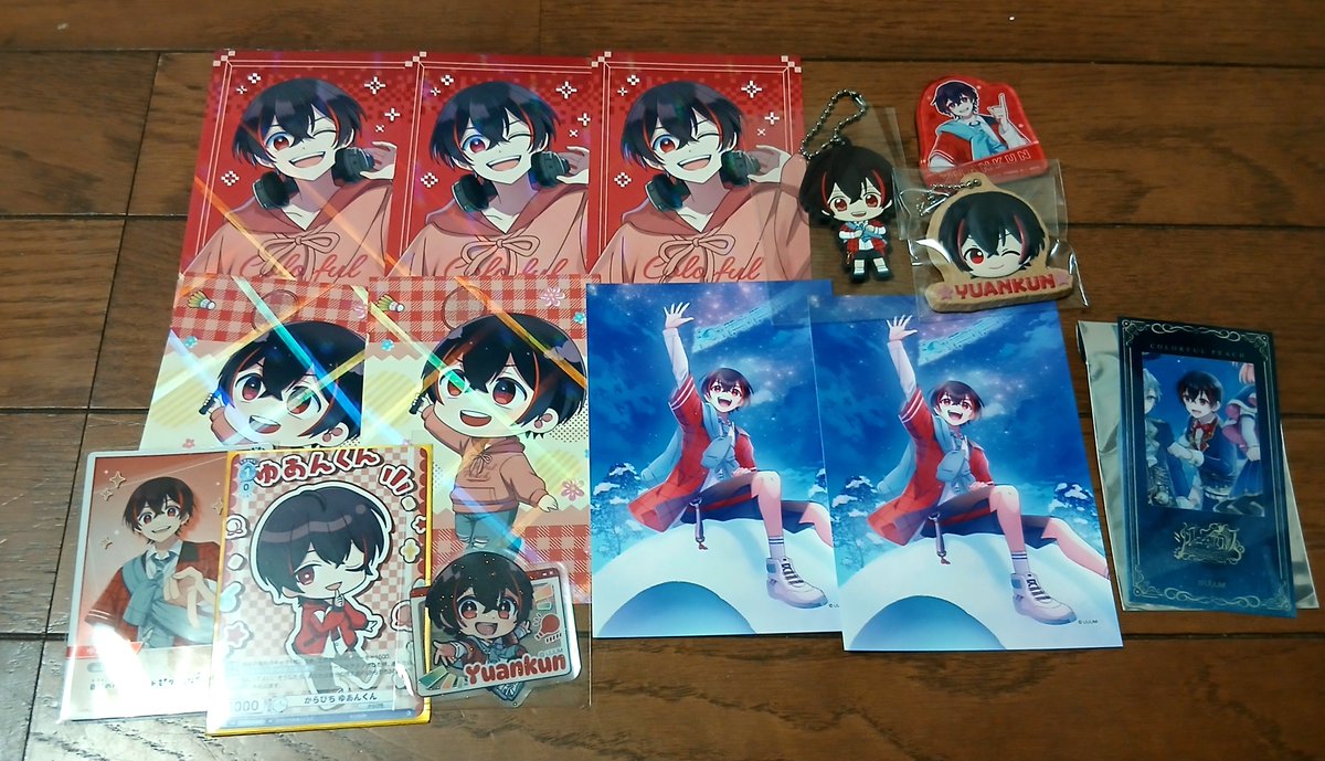 honu7hydl's tweet photo. からぴちのグッズです！他のメンバーのグッズは別の投稿にのせてます　　　　　　Kアリーナで交換しませんか？　　　　　　　　　　#カラフルピーチグッズ交換 https://t.co/e3fN3662aR