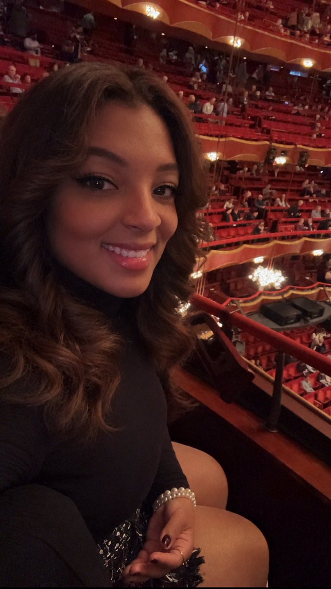 emoprincessofny's tweet photo. Macbeth MetOpera Date Night🖤 #NYC #MetOpera https://t.co/wSfuPWUA5f
