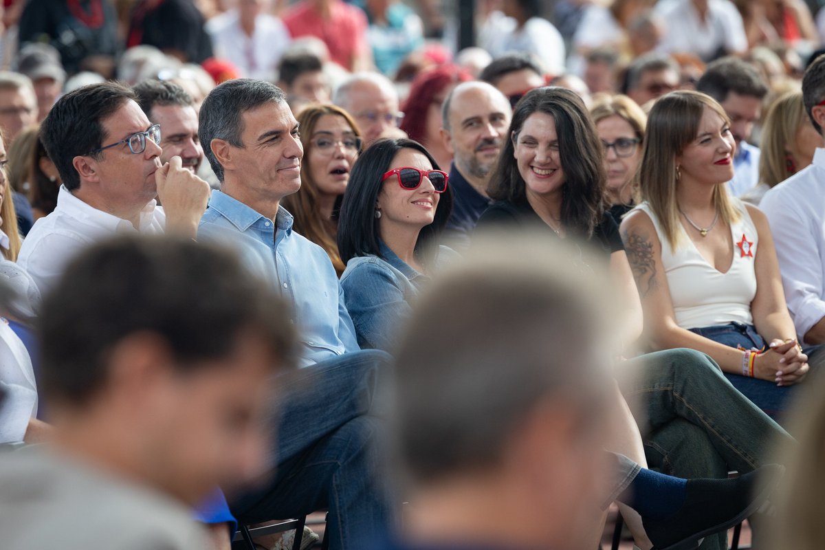 psacera's tweet photo. Gracias @psoe_m !! Vamos a por todas!!💪💪 https://t.co/v2Of6wHKTJ