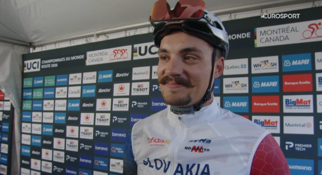 DiegoGArgota21's tweet photo. Eslovaquia se ha quedado sin corredores, por lesión, para el Mundial de ciclismo.

El único corredor que tomará la salida es Vladimír Kováčik, el fisio del equipo, que tiene 28 años y lleva sin competir desde 2017.

Lo hace para que la Federación no sea sancionada/penalizada. https://t.co/o8WWHQk6N8