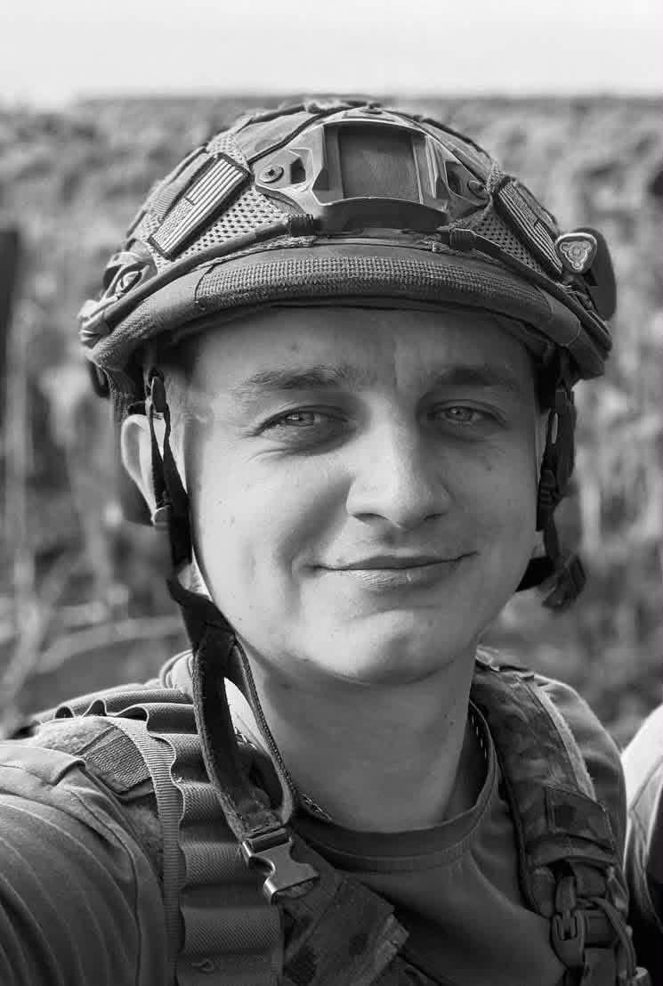 RPm80VyGYSyYgyt's tweet photo. Сьогодні Львівщина прощається із захисниками:
🕯️Іван Мазур
Житель м.Жидачів
🕯️Василь Кремінець
Житель с.Стремінь Шептицького району
🕯️Іван Собчук
Родом із Сокальщини
🕯️Василь Рибак
Проживав у Сокальській громаді.
#вічнапамять #єс #львівщина https://t.co/dTBmtTNo98