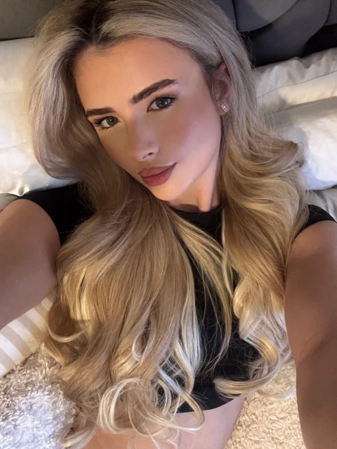 Angelxofindom's tweet photo. Active for customs and calls 📞💝 https://t.co/eGcgZSgQln