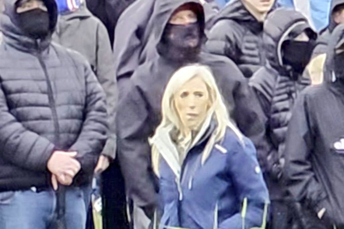 Global_GAA's tweet photo. @PolitlcsGlobal This is a DUP MP in front of protesters in June. She refused to apologise for it, saying she wouldn't apologise for standing with her community.
The rule of law didn't matter in July when illegal bonfires were blocked from being cleared away due to safety fears by the PSNI. https://t.co/rhLARYmsBL