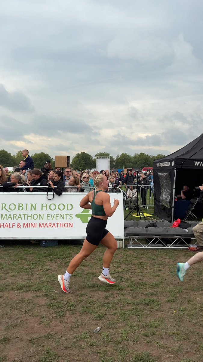 DevonMoore8's tweet photo. Robin Hood Half Marathon 🏃🏼‍♀️✨ https://t.co/6k64onYWrP