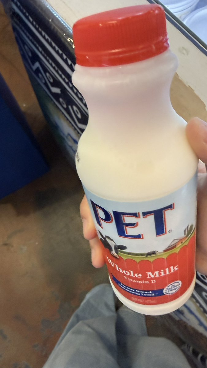 rosekiw11's tweet photo. milk 🫰 https://t.co/G2Yy6YFjXi