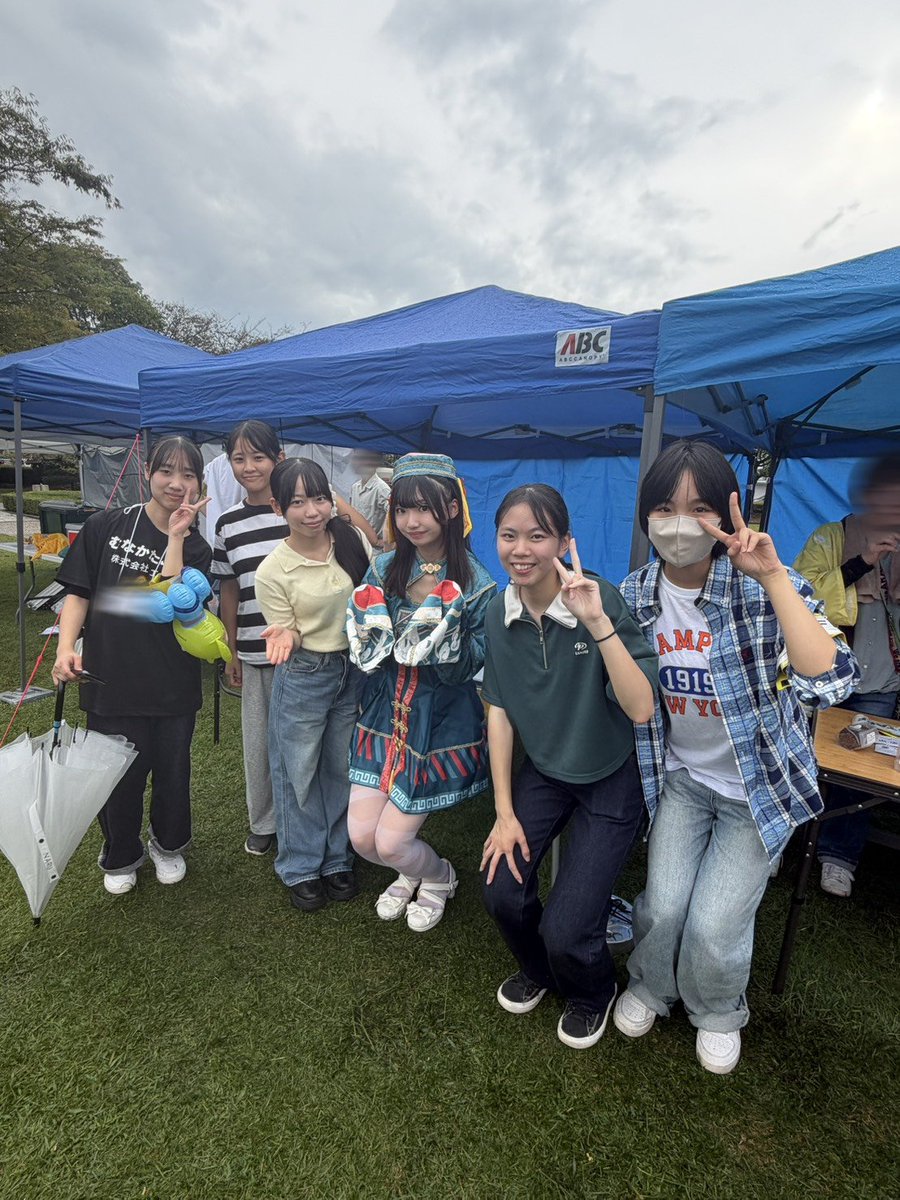JNanae's tweet photo. 今日は｢岡垣こども秋祭り｣
たくさんの子供たちと一緒に遊んだよ💓

1日自衛隊員したり、キョンシーになったり、浴衣を着て盆踊りしたり✨
盛りだくさんすぎた❣️

久しぶりに門司町長ともお会いできました🙇‍♀️

これからも岡垣を盛り上げていけるようにPR特派員頑張ります♡ https://t.co/0DyTd27ZKs