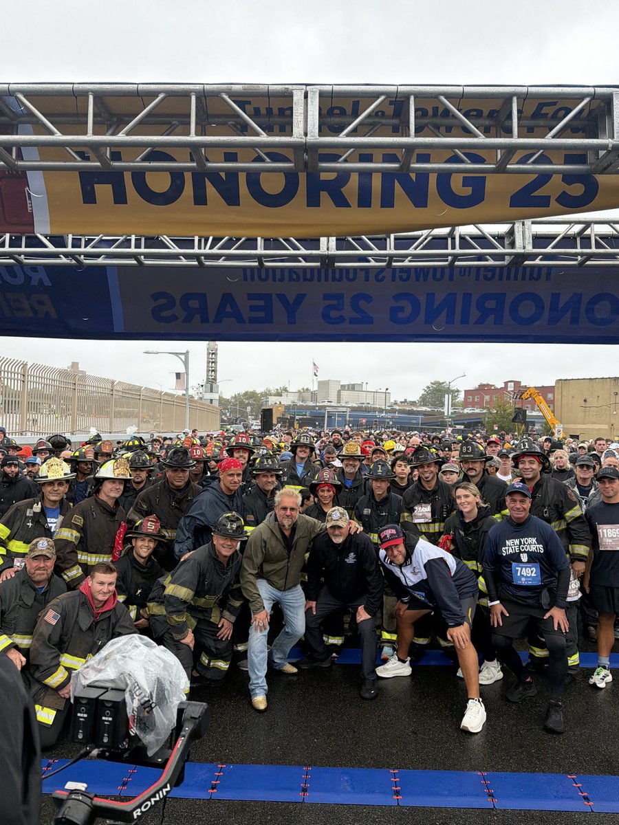 stoolpresidente's tweet photo. Time to run this thing @Tunnel2Towers https://t.co/urGe39MjB4