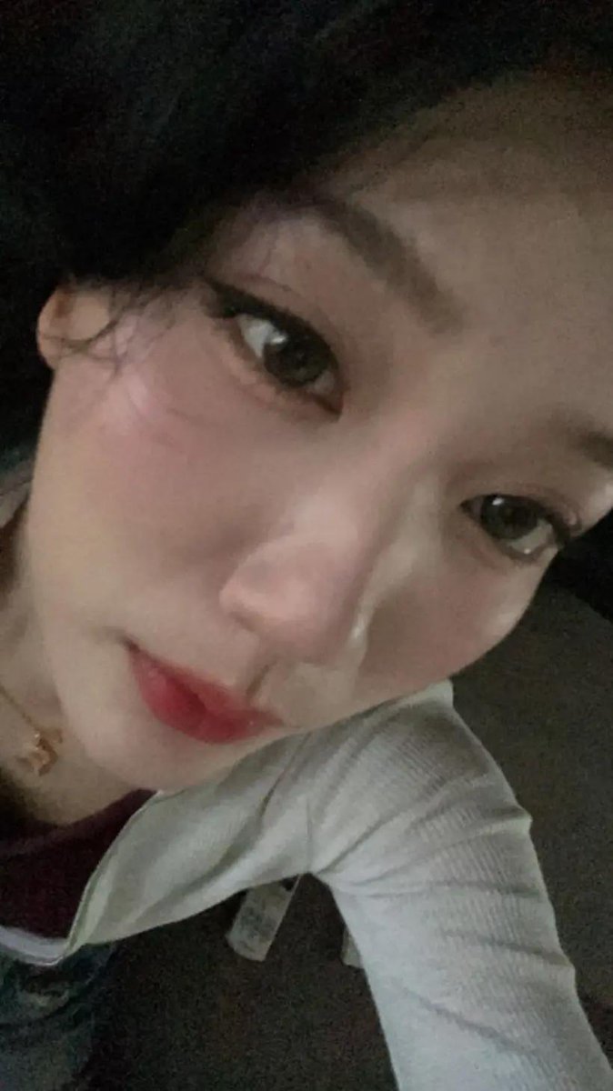 yyyudhi4's tweet photo. Marsha Lenathea https://t.co/jPyCpTJxXw