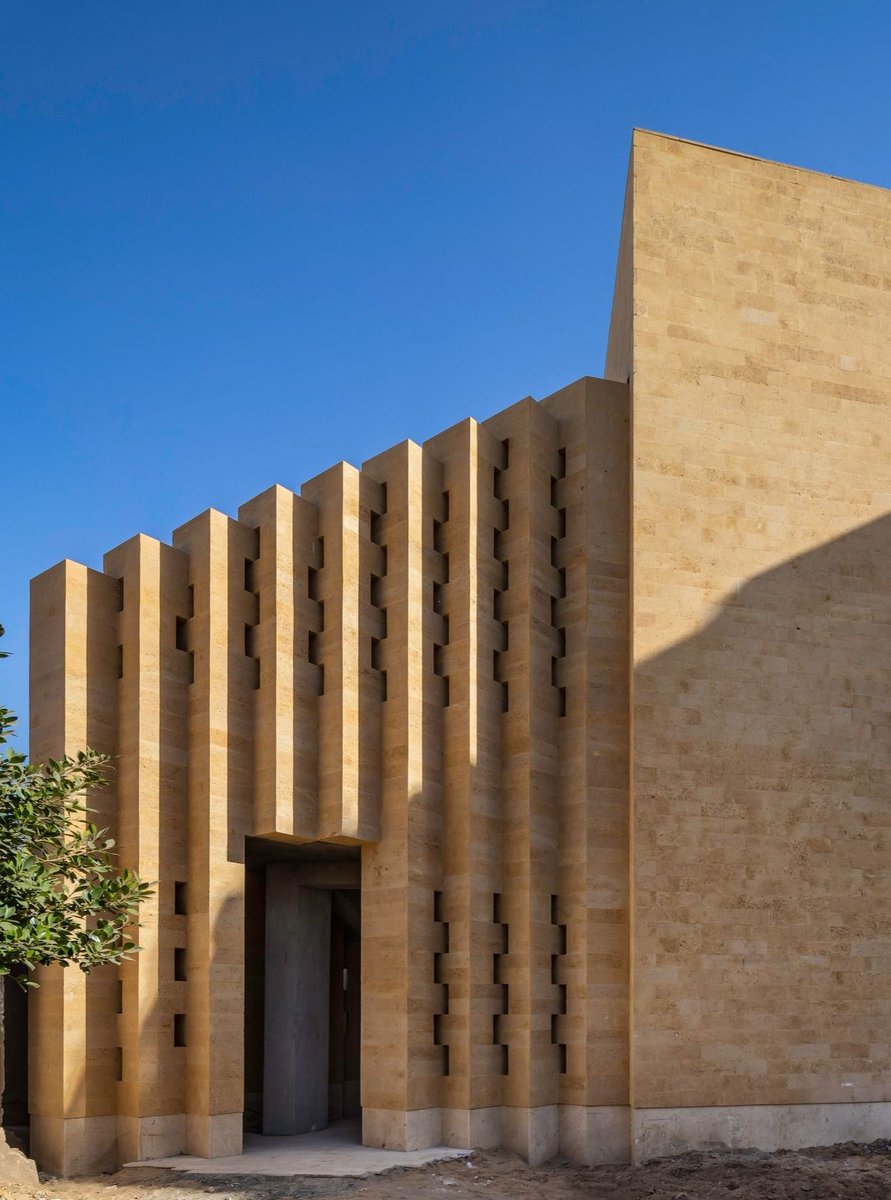 hutdesigns's tweet photo. The architects did a wonderful job making the Basuna Mosque feel modern while still matching the sandy desert tones nearby https://t.co/TPZBQXw18s