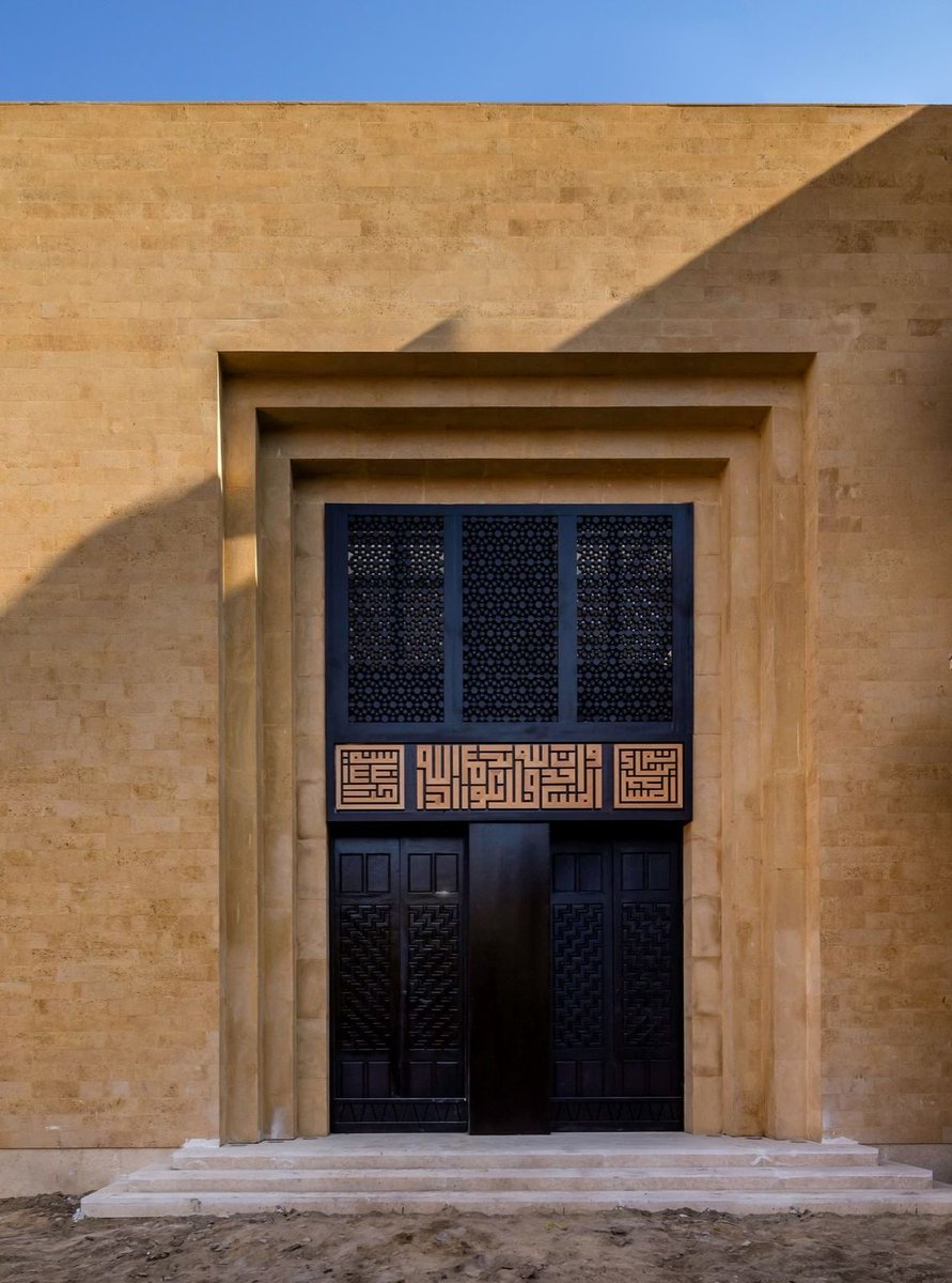 hutdesigns's tweet photo. The architects did a wonderful job making the Basuna Mosque feel modern while still matching the sandy desert tones nearby https://t.co/TPZBQXw18s