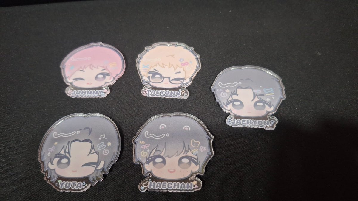 WisnuGrafikaID's tweet photo. ✧ 🔁 &amp; ❤️ are very appreciated! ✧

THE BLINGY BLIND BOX FREEBIES

Present by @WisnuGrafikaID team &amp; @lovebeyondholic 

Kami bagis bagi Freebies jam 8 pagi ya

See you gais ✨️🫶 

#NCT127  #THE_REDLINE_JAKARTA 
#NCT127_5TH_NEOCITY_THE_REDLINE https://t.co/mTZqs41N0F