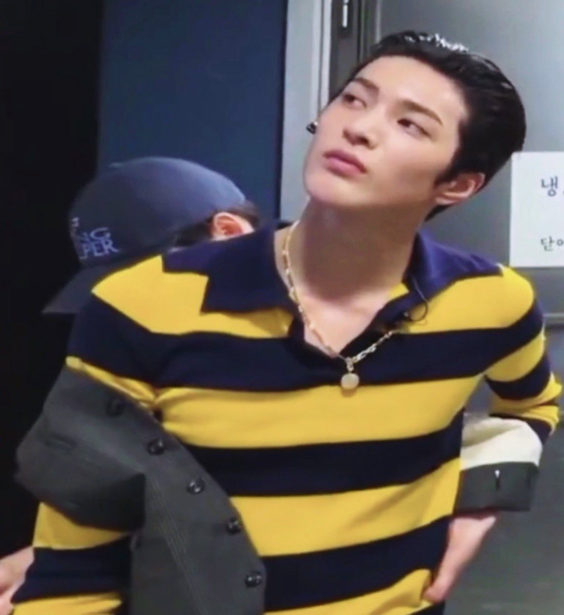 keonmood's tweet photo. 🐝💕 https://t.co/Es87kEIip5