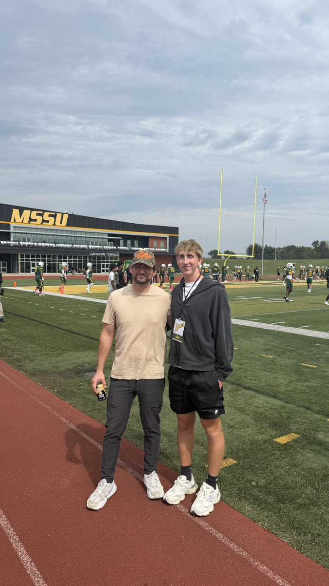 AidenBodoin's tweet photo. I had a great time @MOSOFootball yesterday! Thank you very much @CoachT_Cupp and @CoachAB_MSSU for having me out. Always great getting to see @JaceWhatley ball out as well! 
@MidMoRecruiting @PrepRedzoneMO @6starfootballMO @JPRockMO @The_onlyAjReed 
#ClassOf2027 #TightEnd https://t.co/WK9Qmg6VQ2