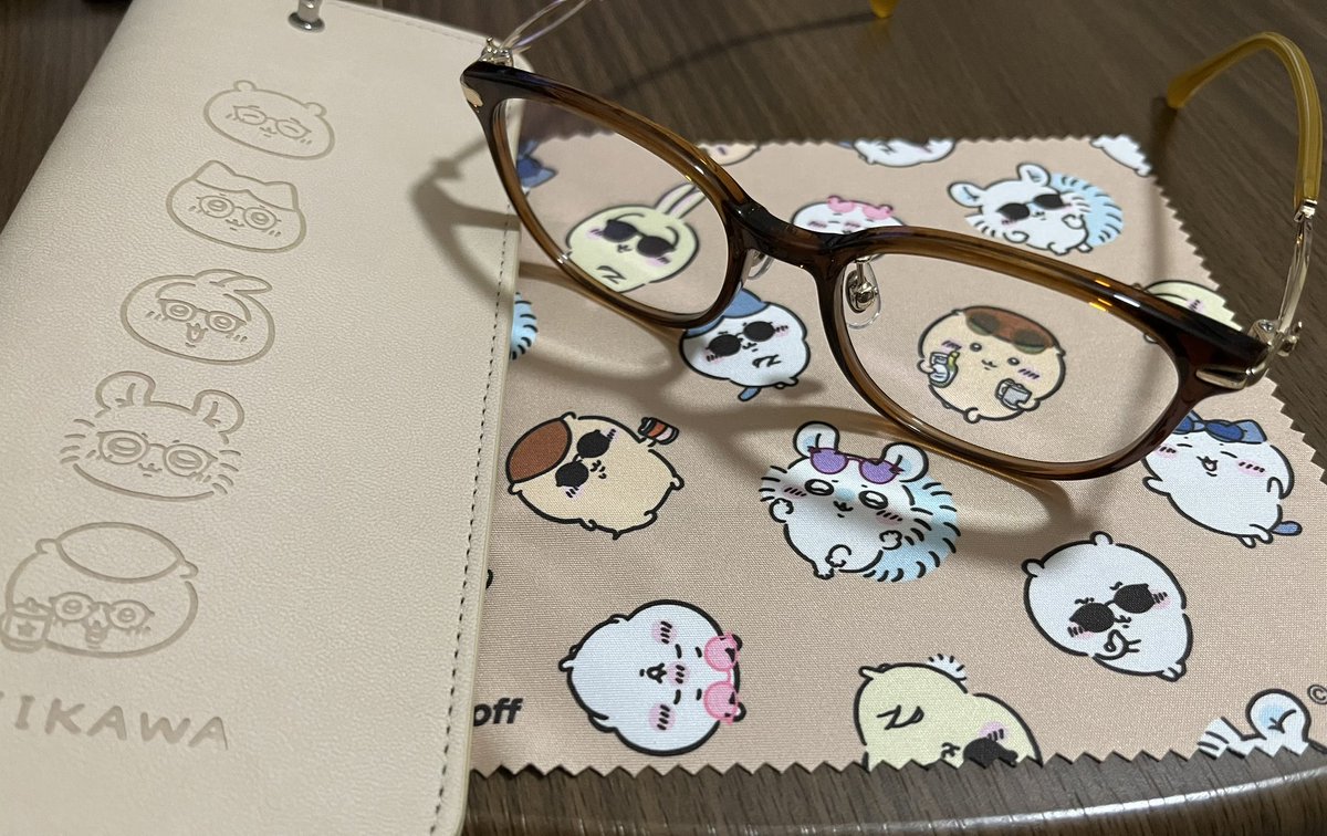 yuckinchan's tweet photo. ちいかわ（うさぎver）の老眼鏡作ってしもーた。
かわいいかわいい♡ https://t.co/q3Ab9dKKJ5