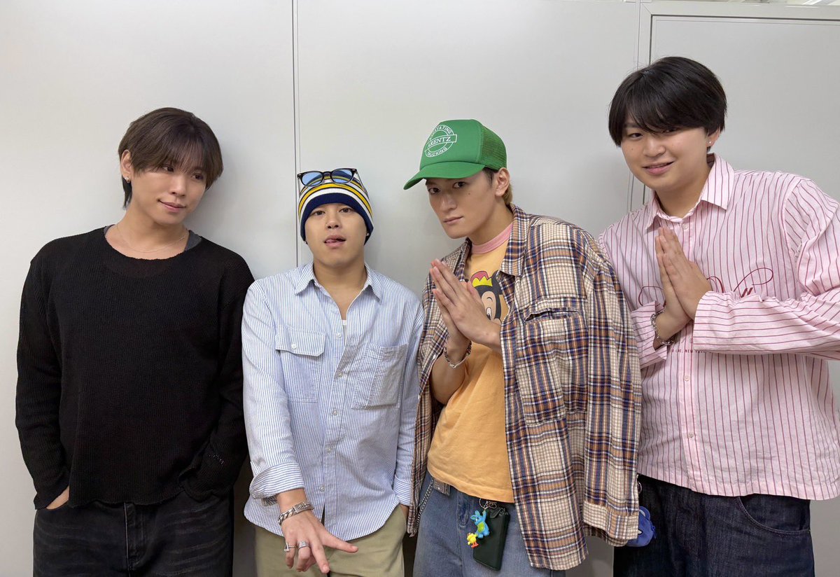 2hearts_O's tweet photo. 9/27 (sun.)
【ONLINE FANSIGN EVENT】

- メンバー全員完売 -

本当にありがとうございます🙏

次回のオンラインサイン会も、
ご参加お待ちしております！

ーーーーーーーーーーーーーーーー

9月の全てのイベントが、終了✅

10月も2Heartsのサポート、
よろしくお願いいたします！

#2Hearts https://t.co/5eBC474OjV