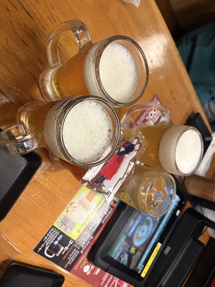 uzrufbsf's tweet photo. 生1杯とカシオレでめっちゃ回ってるねんけど！
何で？

布団入ったら3秒で寝れるレベルで眠い🥱 https://t.co/42J7H1JaNp