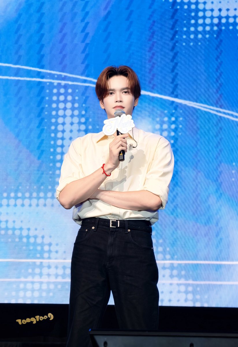Tangtang91921's tweet photo. What is it about Mark that everyone finds so appealing? It is simply impossible to find a reason not to love him.😭

🌙@Markjrtn 🐱🎀🌙⭐️

#junniorrs #markjrtn #JuniorMark #jummo https://t.co/iPLp1vXlev
