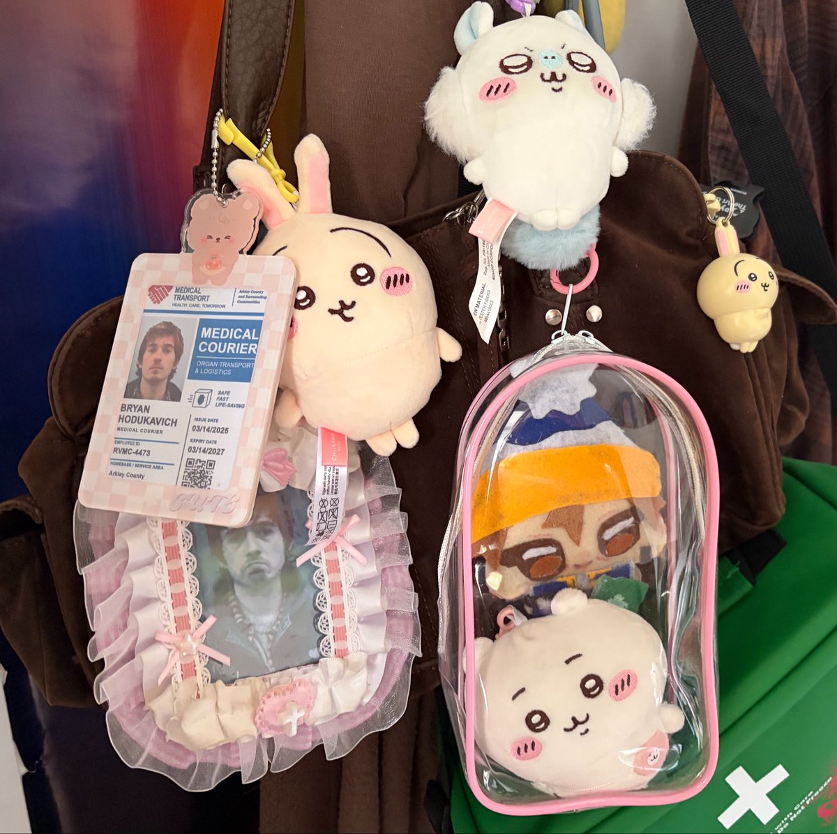 78fahrenheits's tweet photo. the average 21 year olds bag https://t.co/tE0P2m8KUe