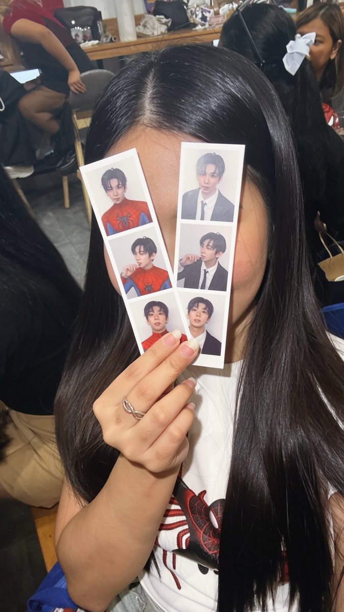 deijilio's tweet photo. Made these SpiderHAN photostrips &amp; print sets for the event! 🕸️✨ Hope they found a happy home with my fellow FOHAs! 

#SpiderHan #PeterParkHan #parkhan #ahof #cse 

@AHOF_official https://t.co/HPNZM6aip4