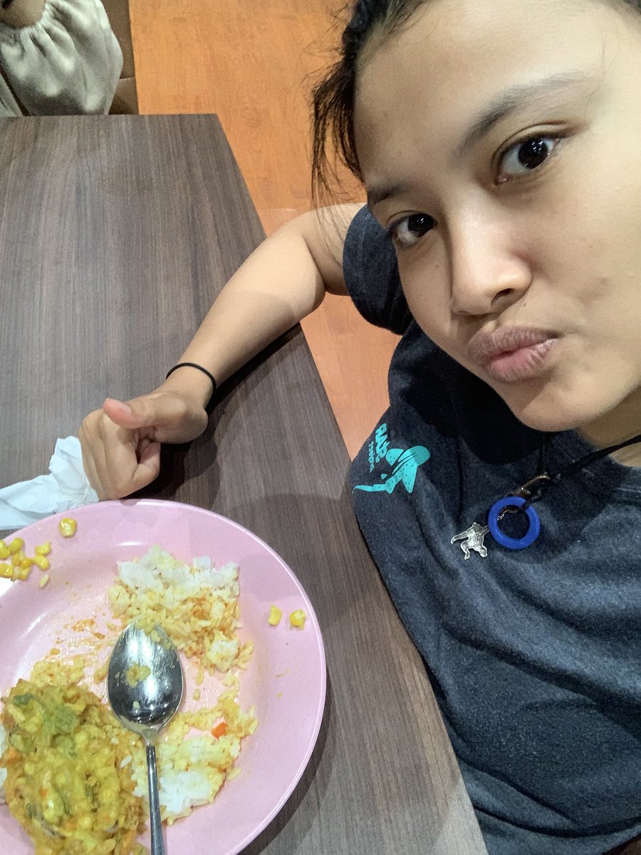 syeifood's tweet photo. menurut gue ini adalah prestasi besar ya, ga nangis aja udh keren bgt tapi aku tetep bersyukur ya allah alhamdulillah atas semua rezekimu hari ini https://t.co/KOgXC8HPkN
