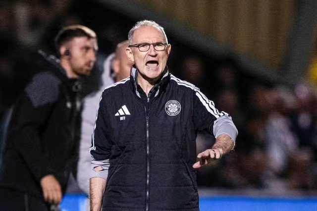 AilsaMacKenzie7's tweet photo. We face a coaching deficit, players look lost searching for guidance on where they should play &amp; the system to operate. We are also playing players out of position. @CelticFC should be using this break to bring in more coaching experience and expertise to assist MON. HH https://t.co/nyu8sAi9Y6