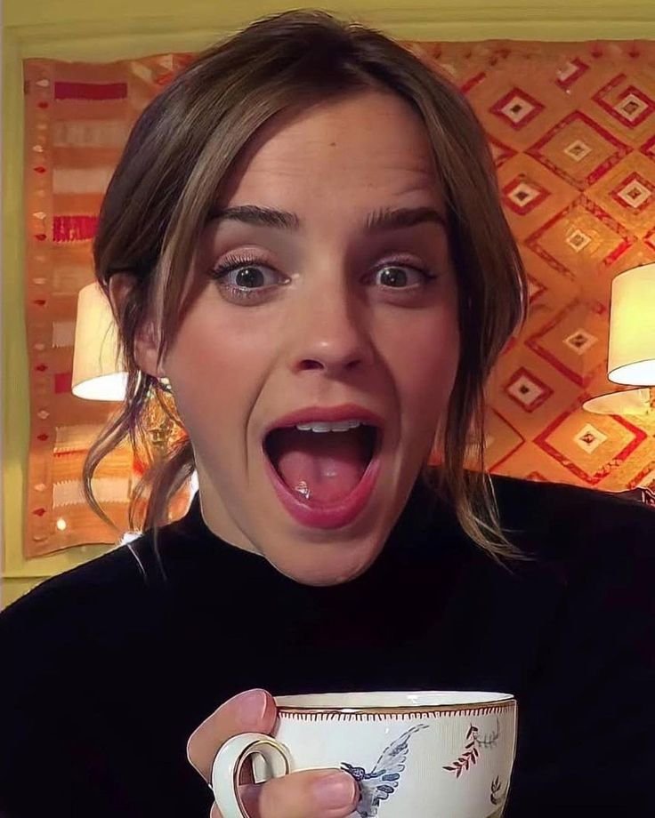 Emmawatson476's tweet photo. What's your go-to morning drink?

A. Coffee

B. Tea

C. Juice

D. Water https://t.co/qsrinLNTsl