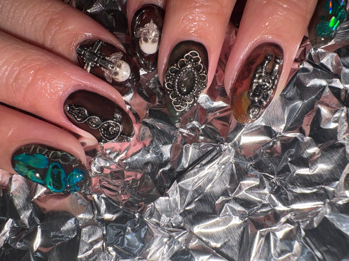 nen_nail's tweet photo. 🖤💀🖤𝑰𝒏𝒔𝒑𝒊𝒓𝒂𝒕𝒊𝒐𝒏🖤💀🖤

꧁  ꧂ご予約受付中꧁  ꧂
https://t.co/PC1Fs9u0yL

担当:ちねん

 #念ネイル https://t.co/r7kxPZKrcU