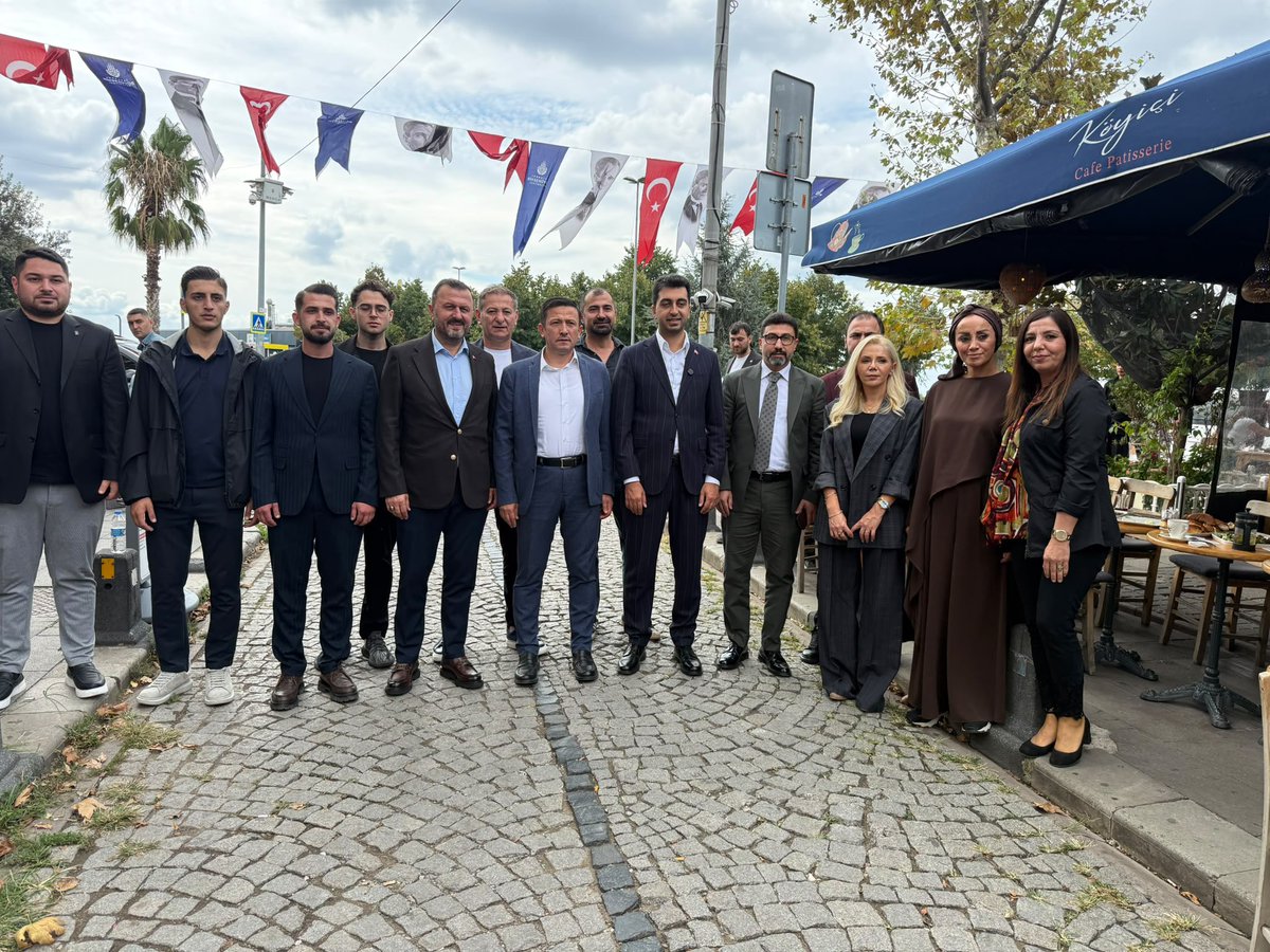 avhamzadag's tweet photo. 📍Tuzla

Türkiye Yüzyılı Buluşmaları kapsamında çok değerli dava arkadaşlarımızla bir araya geldik. 

Ardından esnafımızla hasbihal ettik. Hayırlı işler ve bereketli kazançlar diledik. Samimi sohbetleri ve misafirperverlikleri için teşekkür ediyoruz.

Yola çıktığımız ilk günkü aşk ve heyecanla çalışmaya devam ediyoruz.
