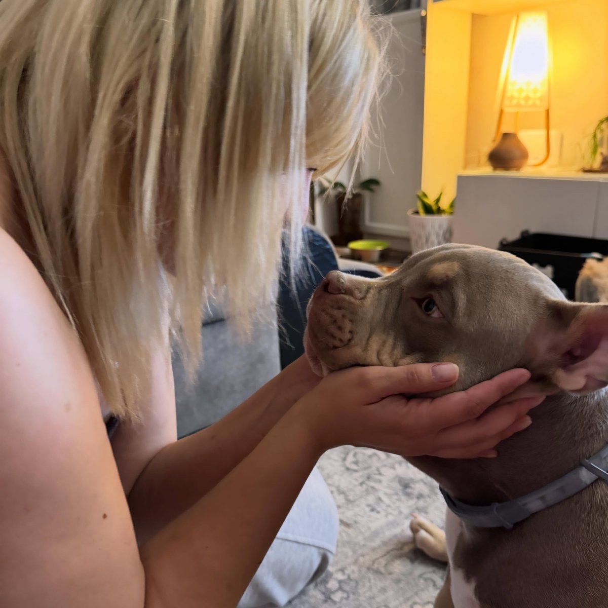 addisonwilopct's tweet photo. I LOVE MOM. https://t.co/Dc1Q0inaJl