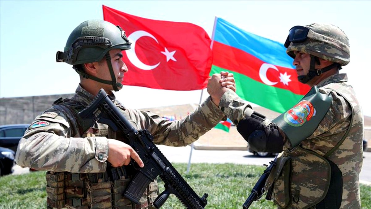 Ademcalkin's tweet photo. Karabağ Azerbaycan toprağıdır, sonsuza kadar da öyle kalacaktır.🇹🇷🇦🇿

Dost ve kardeş ülke Azerbaycan’ın Anım Günü’nde, büyük bir kahramanlık örneği sergileyerek Karabağ’ı ve işgal altındaki Azerbaycan topraklarını özgürlüğüne kavuşturan şehitlerimizi rahmetle, gazilerimizi hürmetle yâd ediyorum.