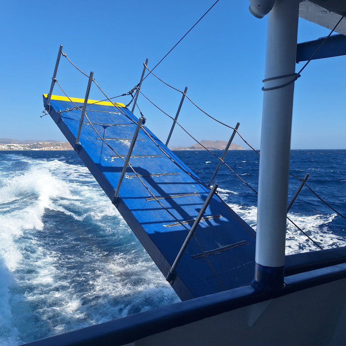 noahmartinv2i2e's tweet photo. Book your excursion to Iraklia and Koufonissi with Alexander Cruises! Discover the Cyclades and reserve your tour today. Contact us at info@naxosintermediate. com. https://t.co/8FndjZCL5p