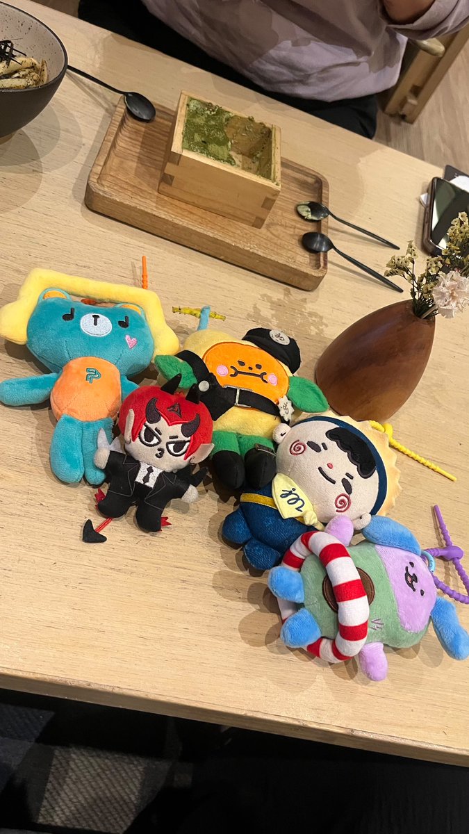 ries_rave's tweet photo. Last Day Of Holiday Spent Well...
#jaidee #permpoon #avocean #domiia #jummo #jjed #kkyuping #jjopoo https://t.co/1J19mk9VRw