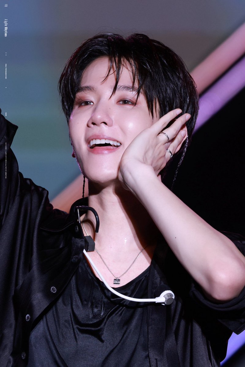 lightrhythms56's tweet photo. 260927 Krazy Taipei
🖤🖤🖤
#백현 #BAEKHYUN  #ベクヒョン 
@B_hundred_Hyun https://t.co/MKW8b10oQ4
