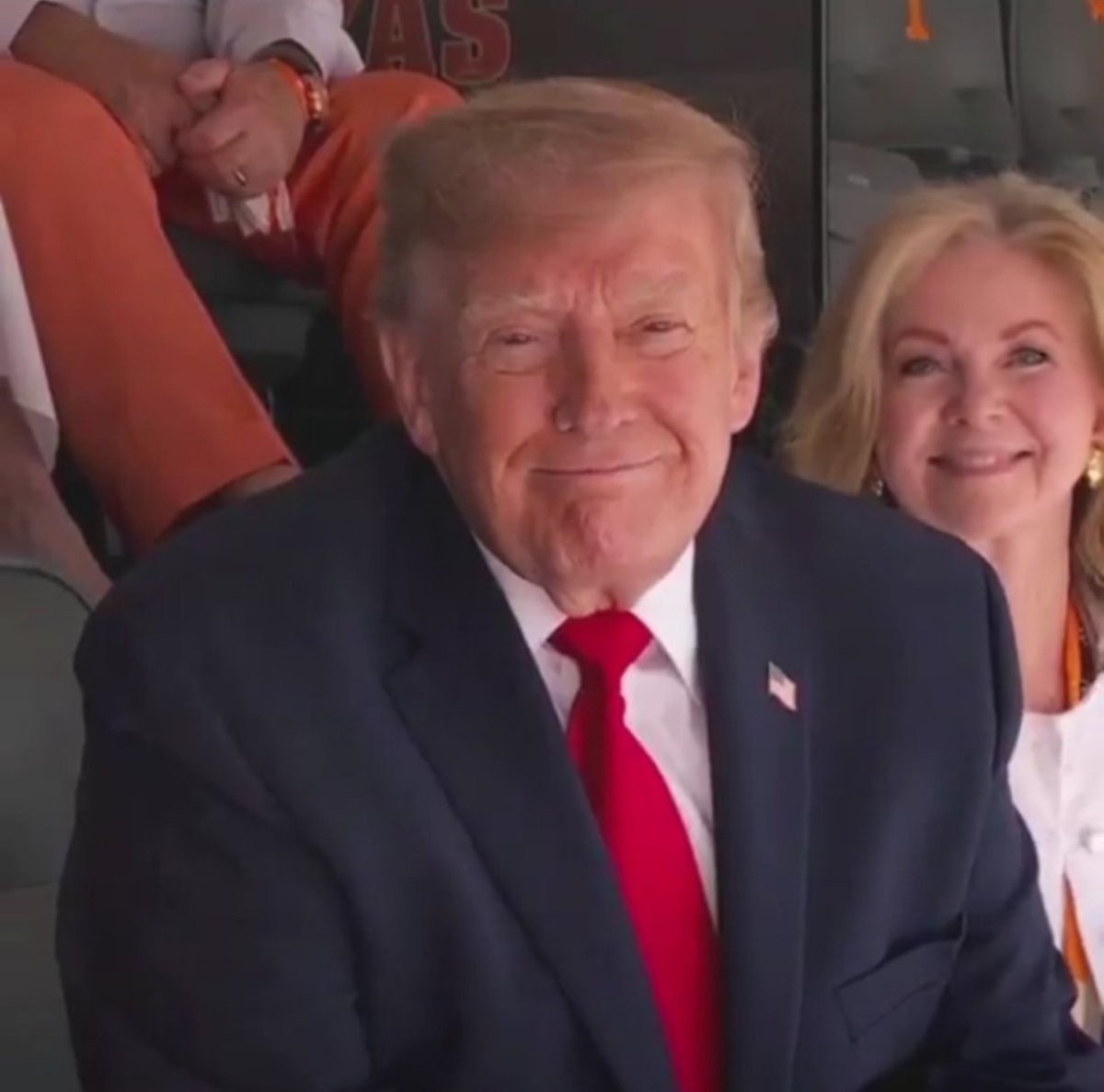 BarronTrumzst's tweet photo. President Trump looking absolutely fantastic at the Neyland Stadium!!

Drop a❤👍 if this is your President!! https://t.co/IN1Pp3xVkI