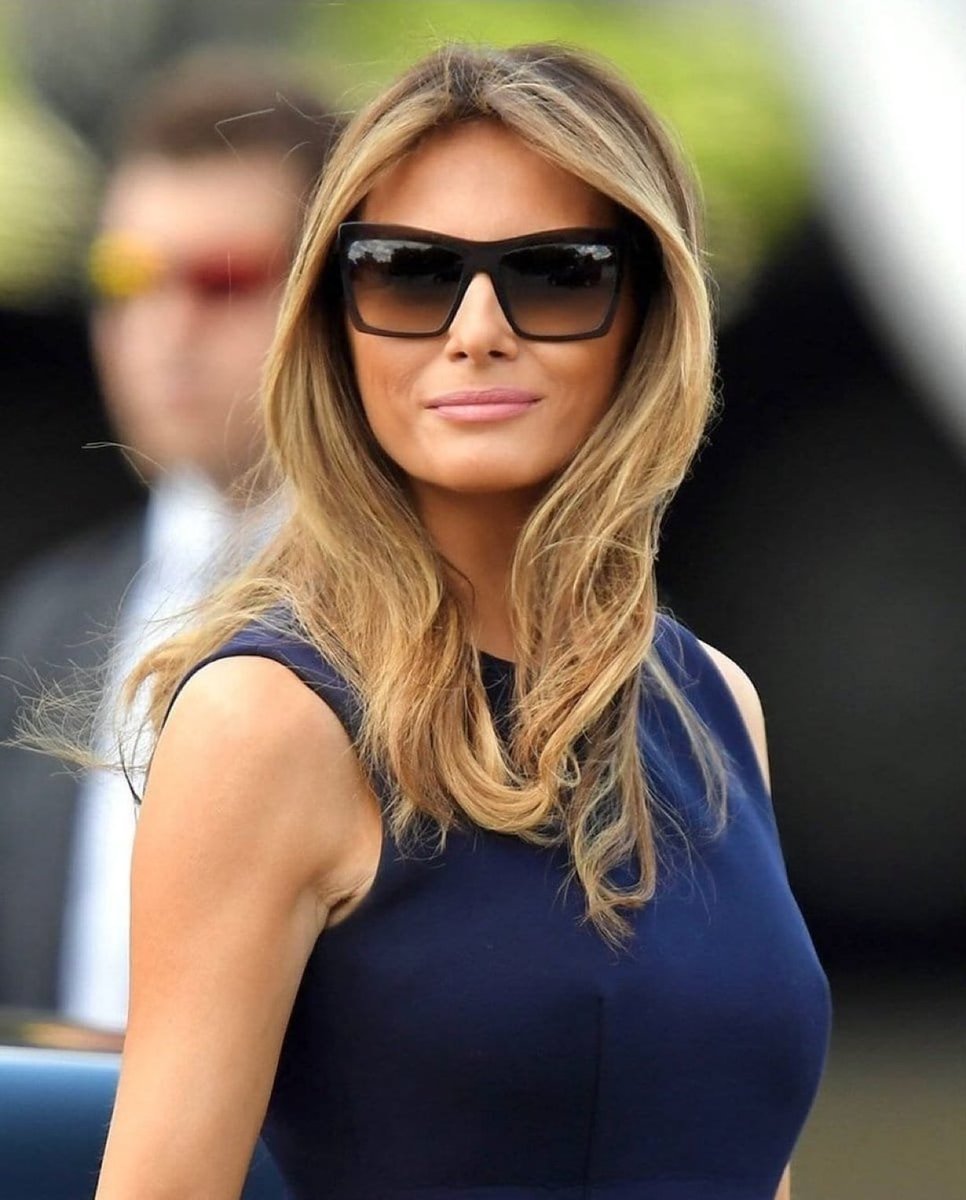 BarronTrumzst's tweet photo. First Lady Melania Trump outclasses
Michelle Obama and Jill Biden every day, in every way🇺🇸!! 

Drop a❤👍 if you agree!! https://t.co/2NyUOdkLeP