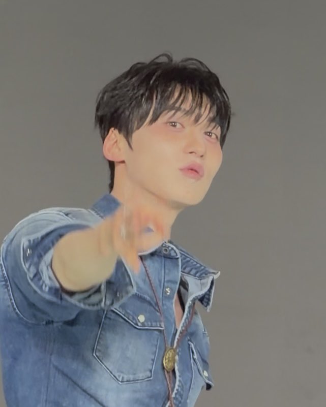 ONEUS_kattyan's tweet photo. ゴニくん今日も可愛かったです🥰️
#ONEUS  #원어스  #건희 https://t.co/PLakTLdhDO