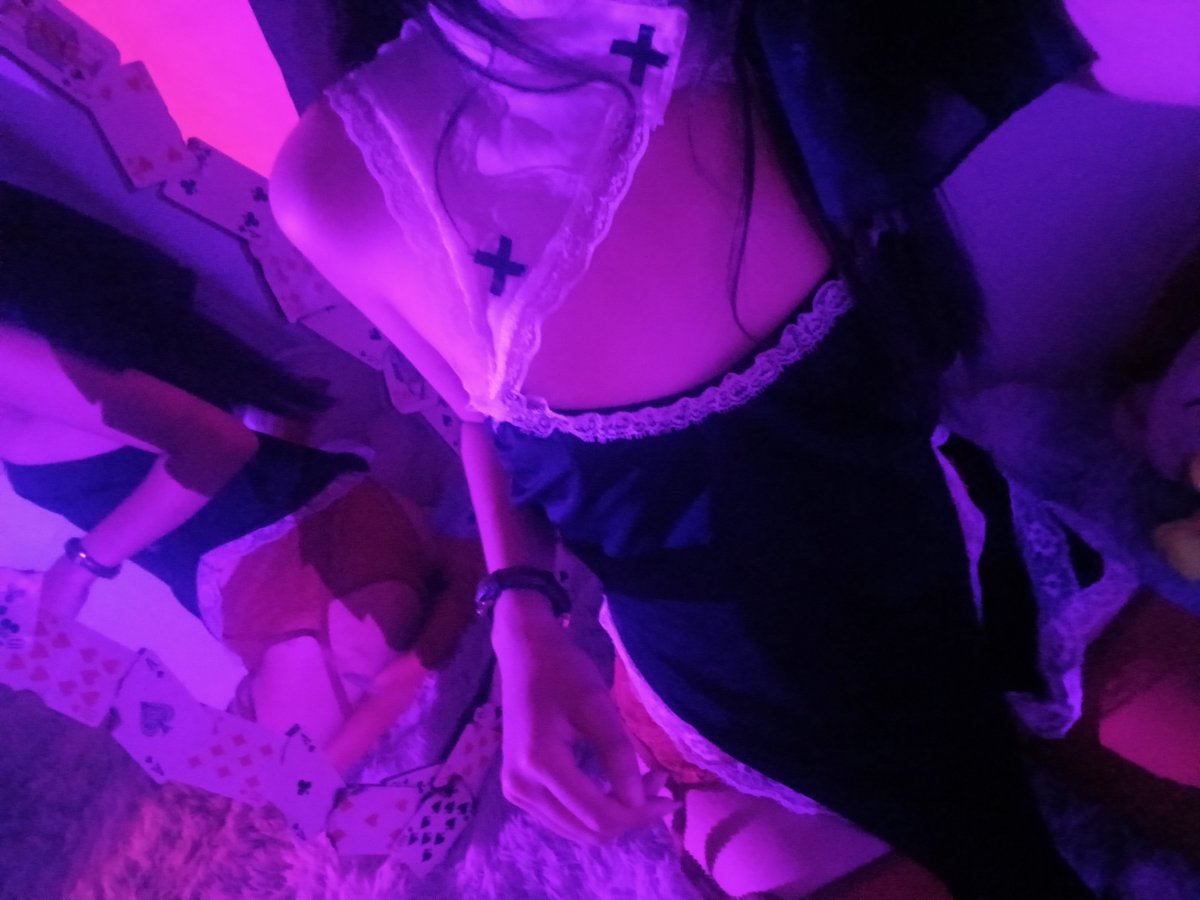 NoraaX02's tweet photo. Làm chó của em đii 🙄 https://t.co/GRbentlh6d