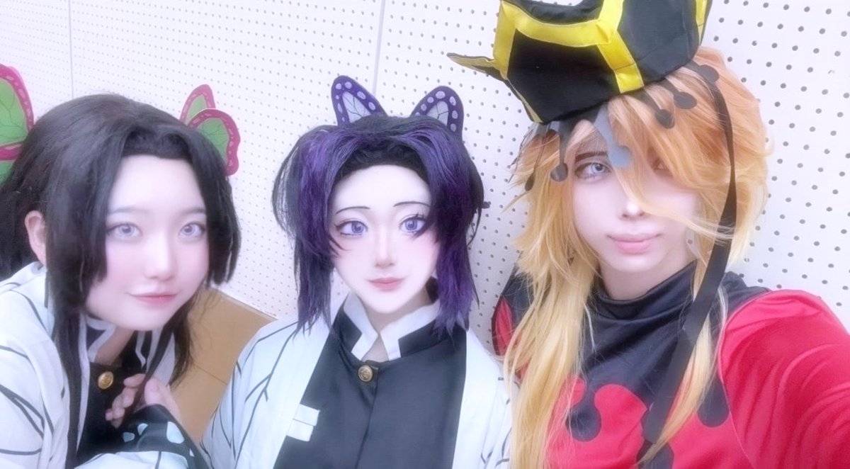rei00_rei0's tweet photo. 昨日のパフォありがとうございました🙇あと交流してくださった方々もありがとうございました🙏✨
一応等身大のし.の.ぶしてました👍
最高のパフォメン🫶↓
@null_mini98
@Mitu_cos412
#かげコス土曜夜市 https://t.co/qBKrFGrRgZ