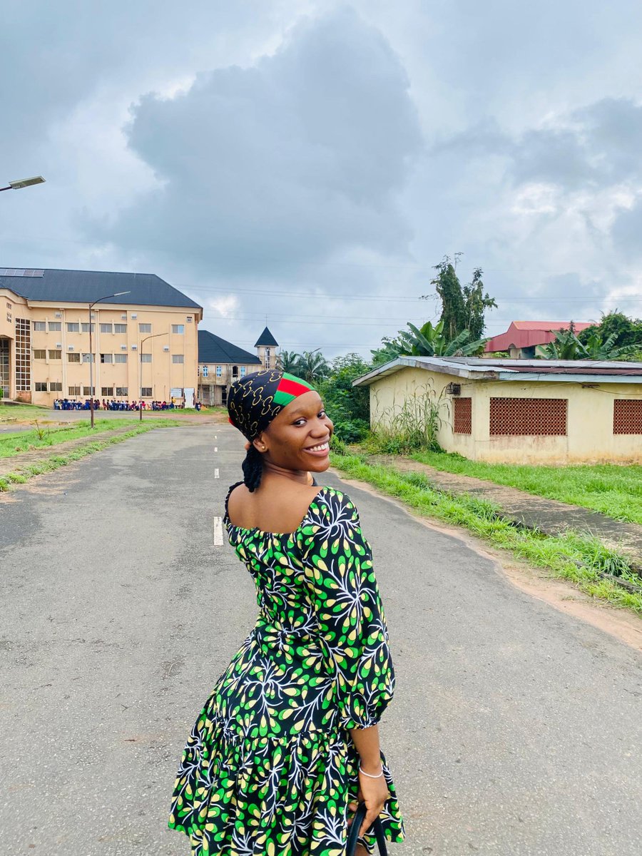 girllunessa's tweet photo. Happy Sunday, guys 🤍 Hope you all went to church today? 

Finally got my blue tick 💙
Thank you so much to everyone who has been supporting me, following, liking, commenting and showing me love on here. I genuinely appreciate you all. 
God bless you guys.❤️ https://t.co/uLEUkqu89V