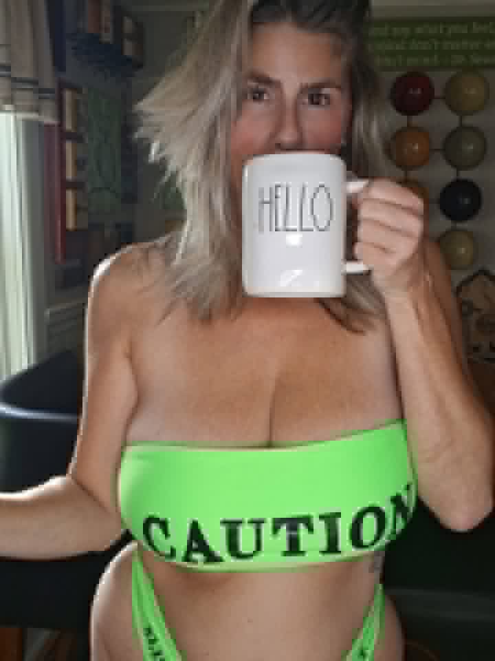 SarahMarshm's tweet photo. HELLO from Gorgeous KY...   Sunday Fundays are Best Started w HOT Coffee and a Feverishly Determined MindSet! ☕️☕️ Dm me and say info ℹ️ https://t.co/YRu9fFxvLY